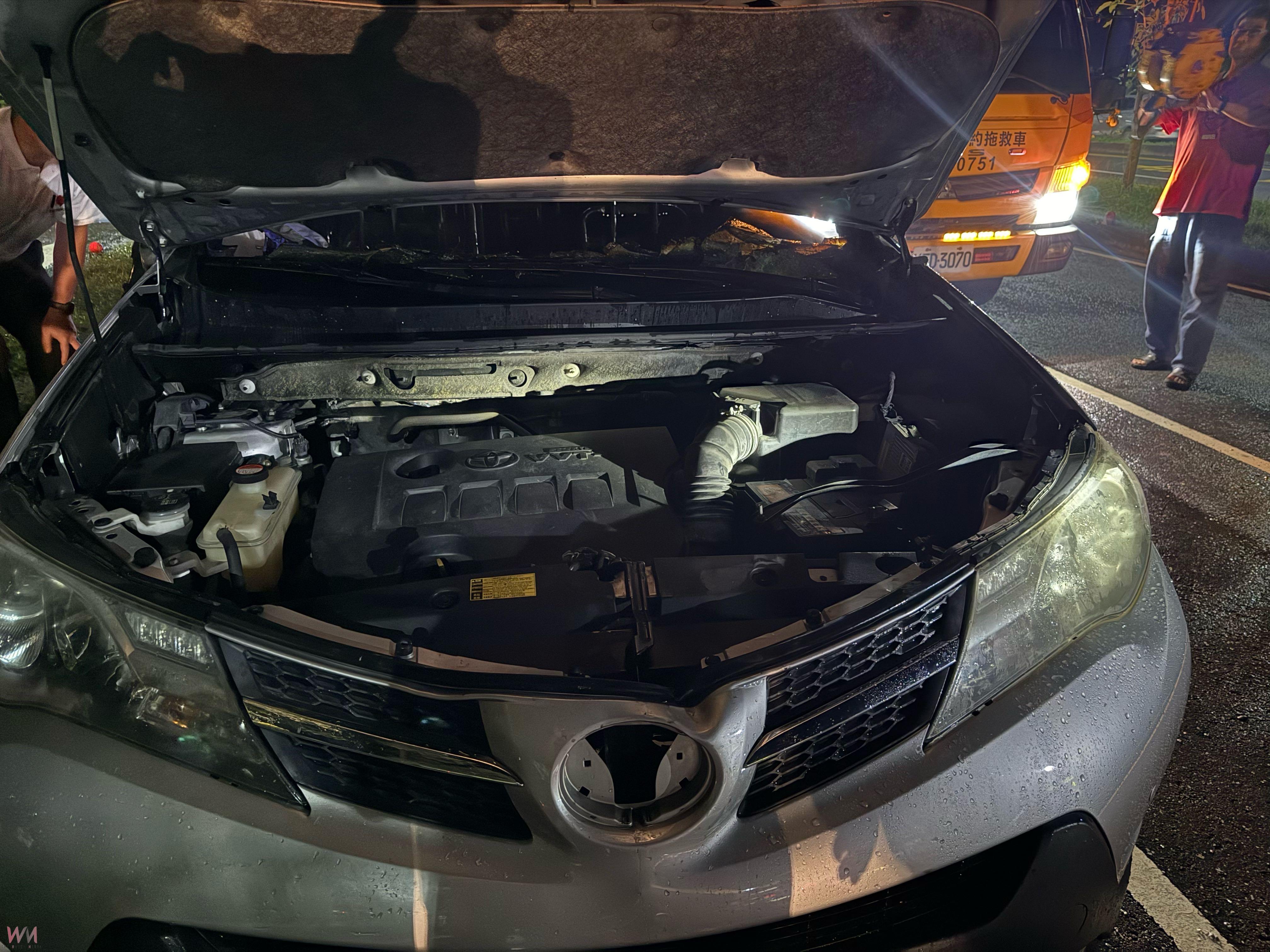 台東縣議員楊秋珍座車祭拜行程後自燃　驚險跳車逃生 - https://www.watchmedia01.com