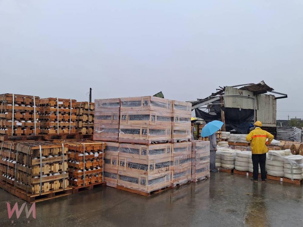 嘉義受丹娜絲颱風正面重創,電力設施損失慘重,幸台電嘉義區處在颱風前已完成相關的整備,在風災發生後電力受損的第一時間,更是統籌各方能量分場計畫積極搶修;對於台電嘉義區處的努力與付出,不管官方或民間都一致肯定說「台電辛苦了!」。(圖/台電提供)