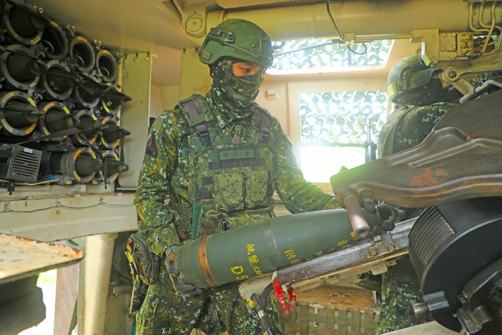 固守桃園灘頭 漢光41號演習陸軍584旅砲兵營火力全開 - https://www.watchmedia01.com