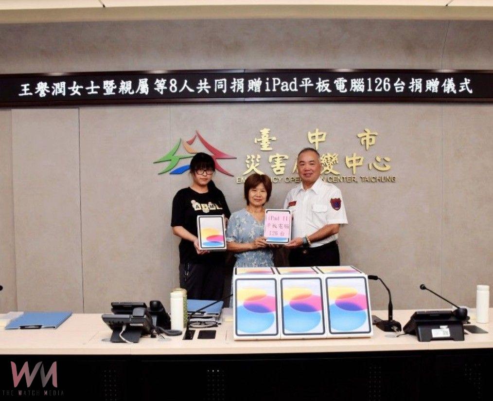 輔助任務執行、守護消防救災　退休教師偕親友捐贈中市消防局平板電腦 - https://www.watchmedia01.com