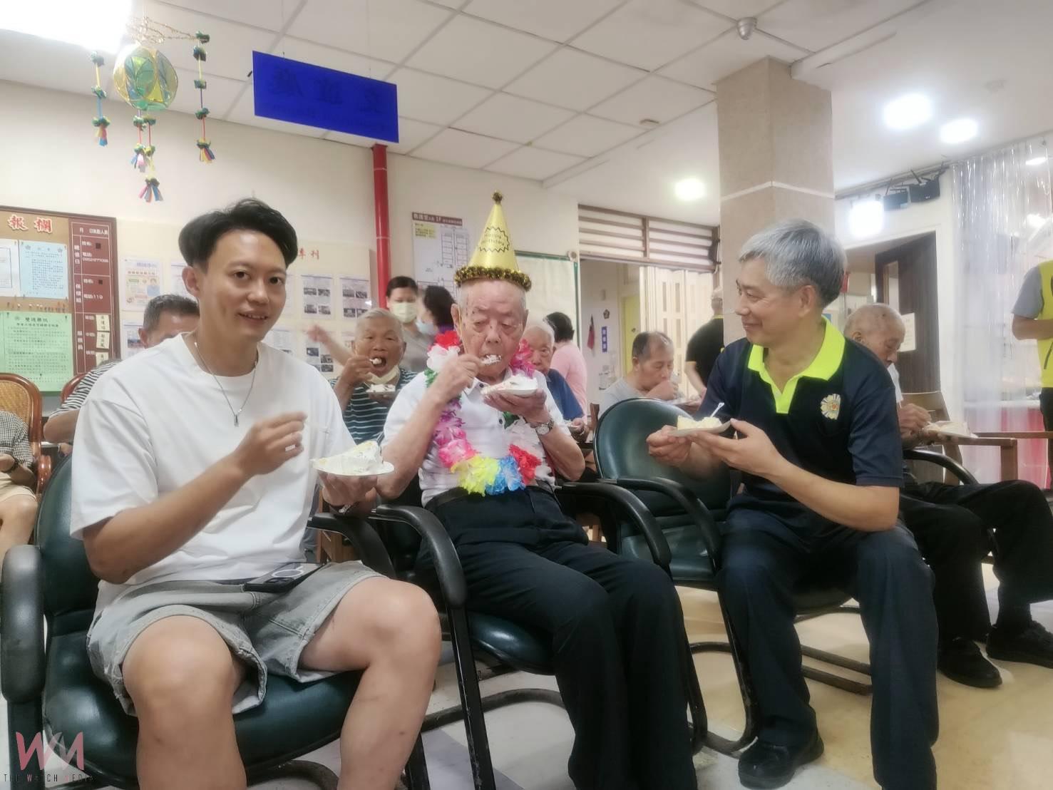 百歲人生傳奇！榮民朱建民壽誕歡慶　中彰榮家獻上滿滿祝福 - https://www.watchmedia01.com