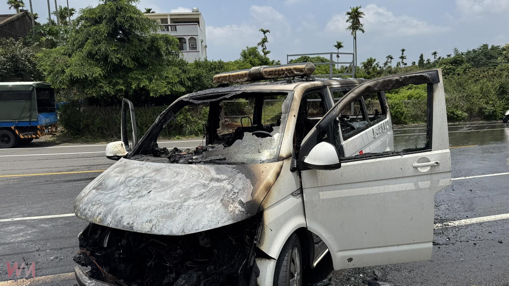 （有影片）／芬園救護車突起火　技術員擔架急救人！3人驚險逃生無人傷 - https://www.watchmedia01.com