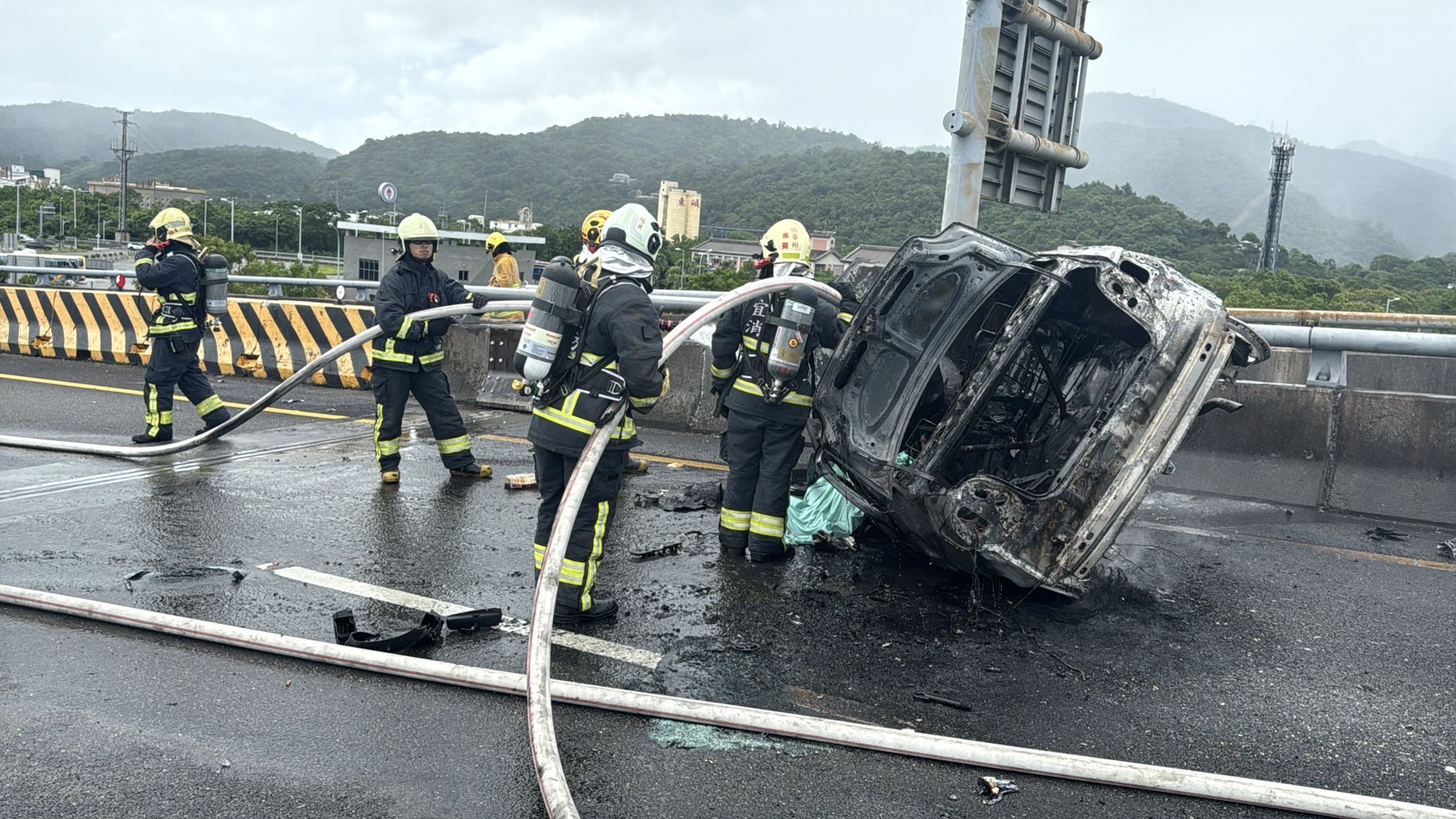 國道5號冬山段火燒車 駕駛受困車內身亡 - https://www.watchmedia01.com