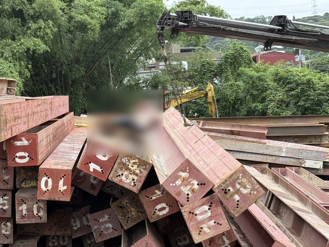 驚悚！芬園工地工安悲劇　吊車司機慘遭重達1.7噸鋼梁壓死 - https://www.watchmedia01.com