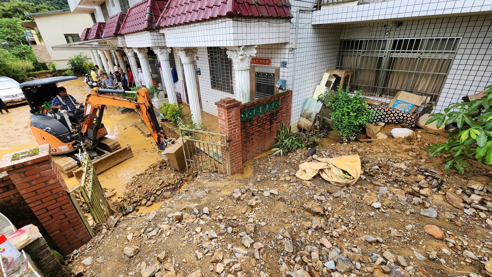 埔里鎮蜈蚣里墘溪路爆土石流災情鎮公所迅速啟動救災幸未釀成傷亡 - https://www.watchmedia01.com