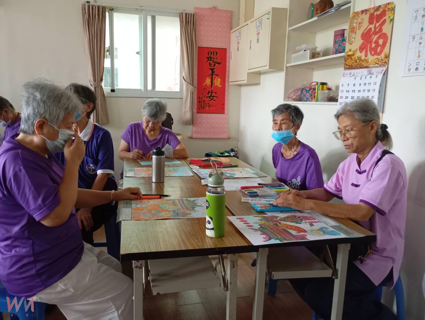 用畫說故事再現北港迎媽祖熱鬧情境 佛教慈濟醫療財團法人斗六慈濟醫院(北港草湖醫事C)長者藝術創作展 - https://www.watchmedia01.com