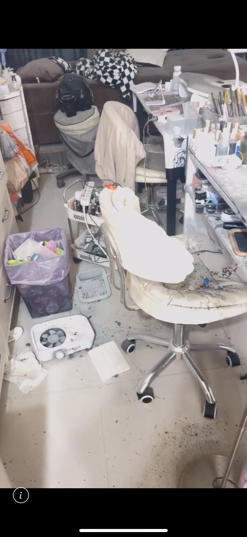 鹿港美甲店粉塵機突爆炸　業者驚呼：差一分鐘就炸在臉上！ - https://www.watchmedia01.com