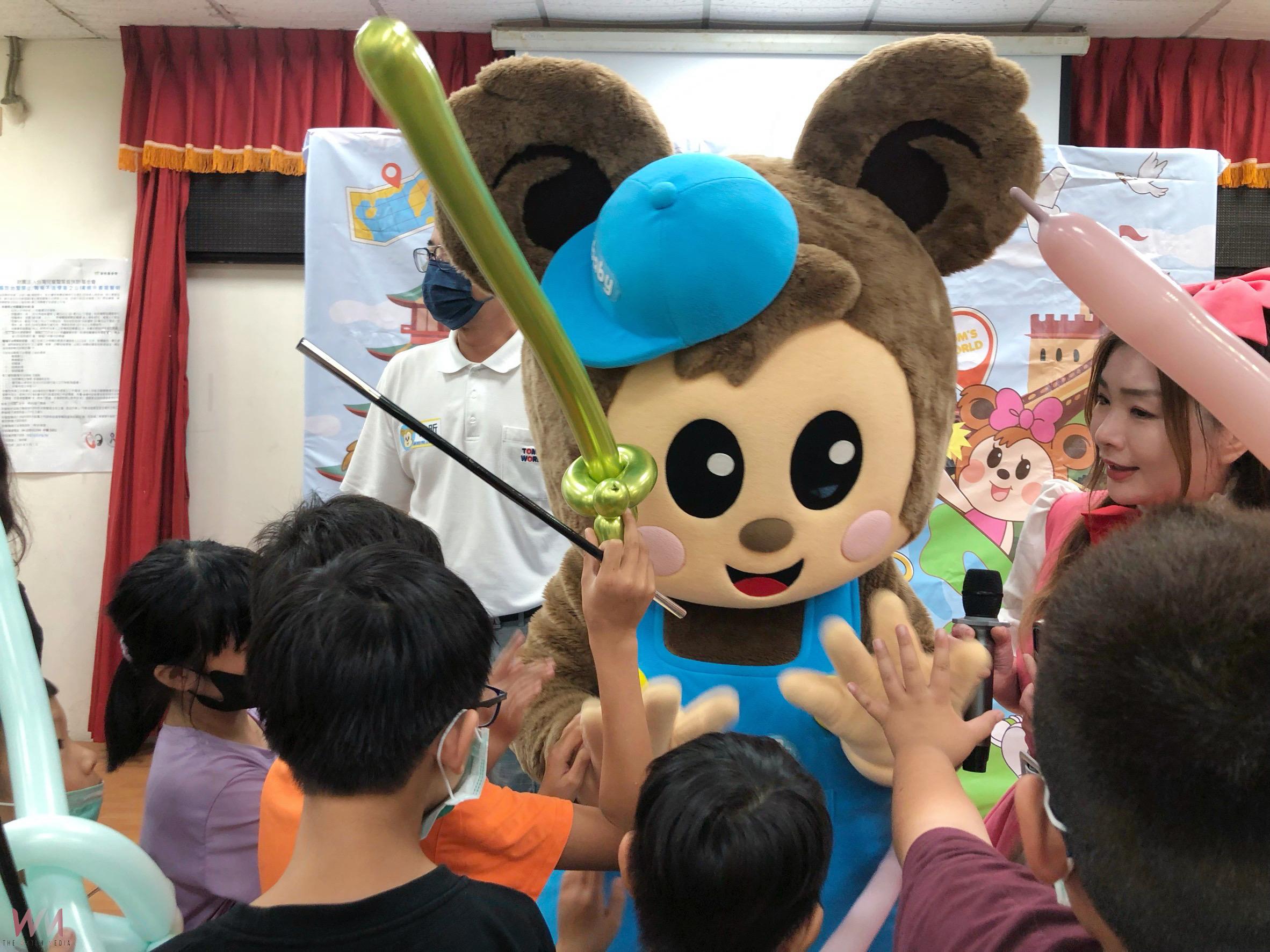 （有影片）／湯姆熊公益送暖　二度造訪彰化家扶偏鄉孩子歡笑滿滿 - https://www.watchmedia01.com