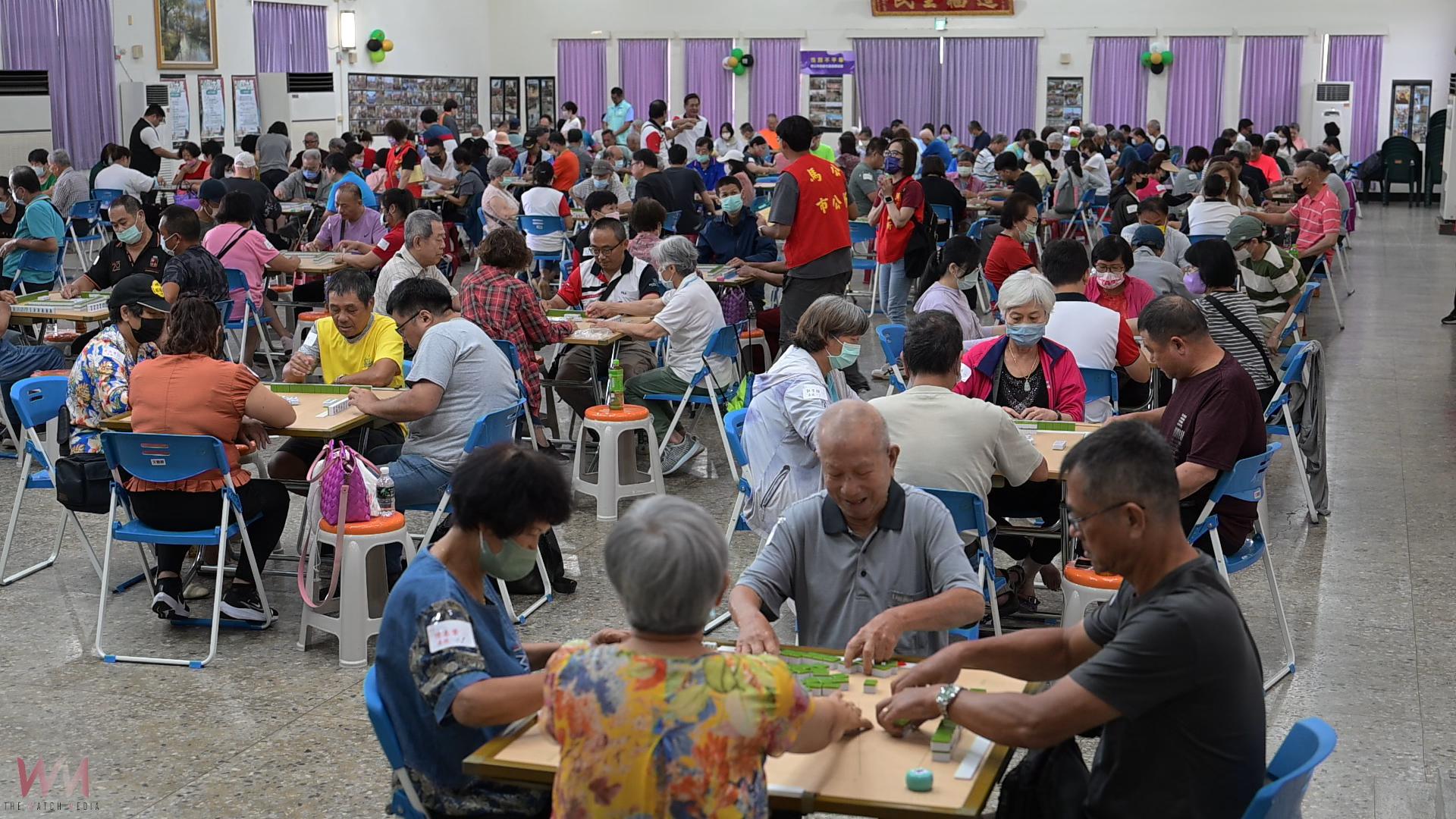 馬公市第二屆麻將大賽落幕 各世代擺桌比拚兩天 雀王歐陽鴻振出線 - https://www.watchmedia01.com