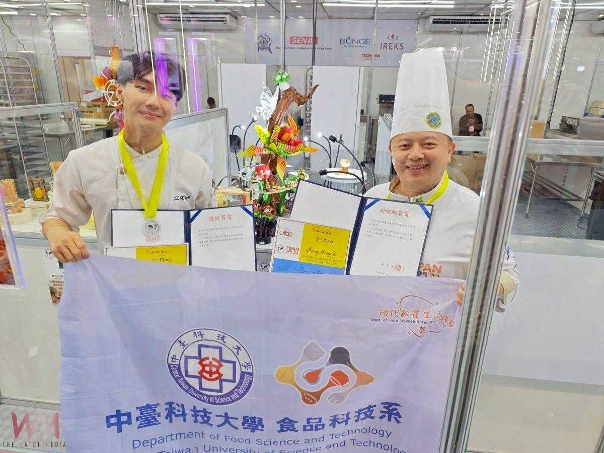 世界甜點賽台灣奪銀　中臺科大李哲瑋「甜蜜秘境・森巴綻放」驚豔國際舞台 - https://www.watchmedia01.com