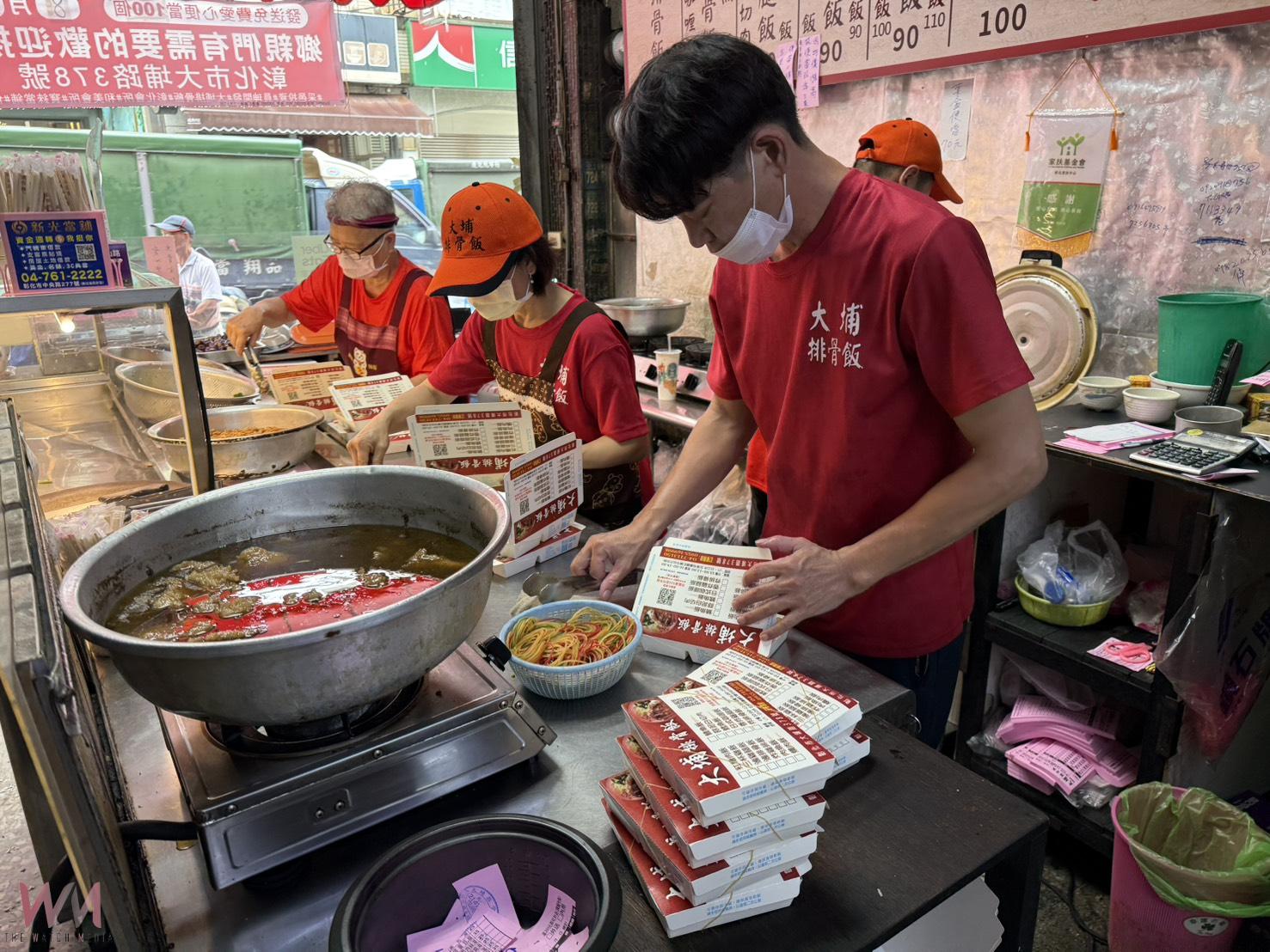 （有影片）／秒殺！彰化大埔排骨飯免費發送愛心便當　民眾冒雨排隊搶領 - https://www.watchmedia01.com