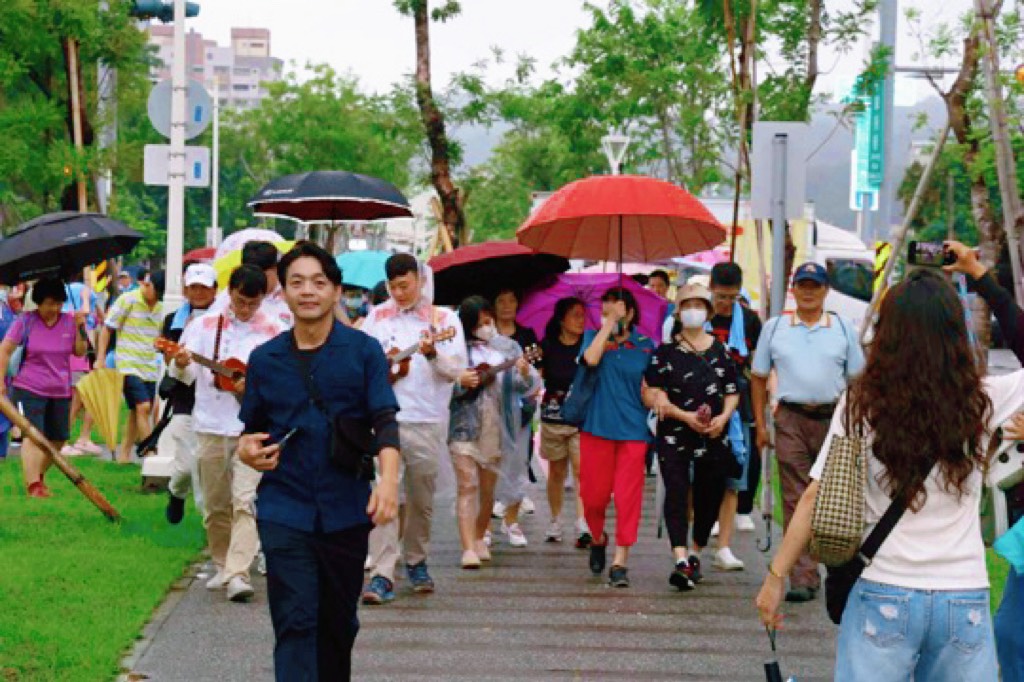 「爸氣登場」健走活動在豐裕里溫馨登場！風雨無阻　社區攜手走出父親節回憶 - https://www.watchmedia01.com