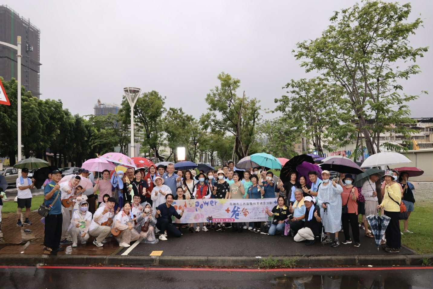 「爸氣登場」健走活動在豐裕里溫馨登場！風雨無阻　社區攜手走出父親節回憶 - https://www.watchmedia01.com