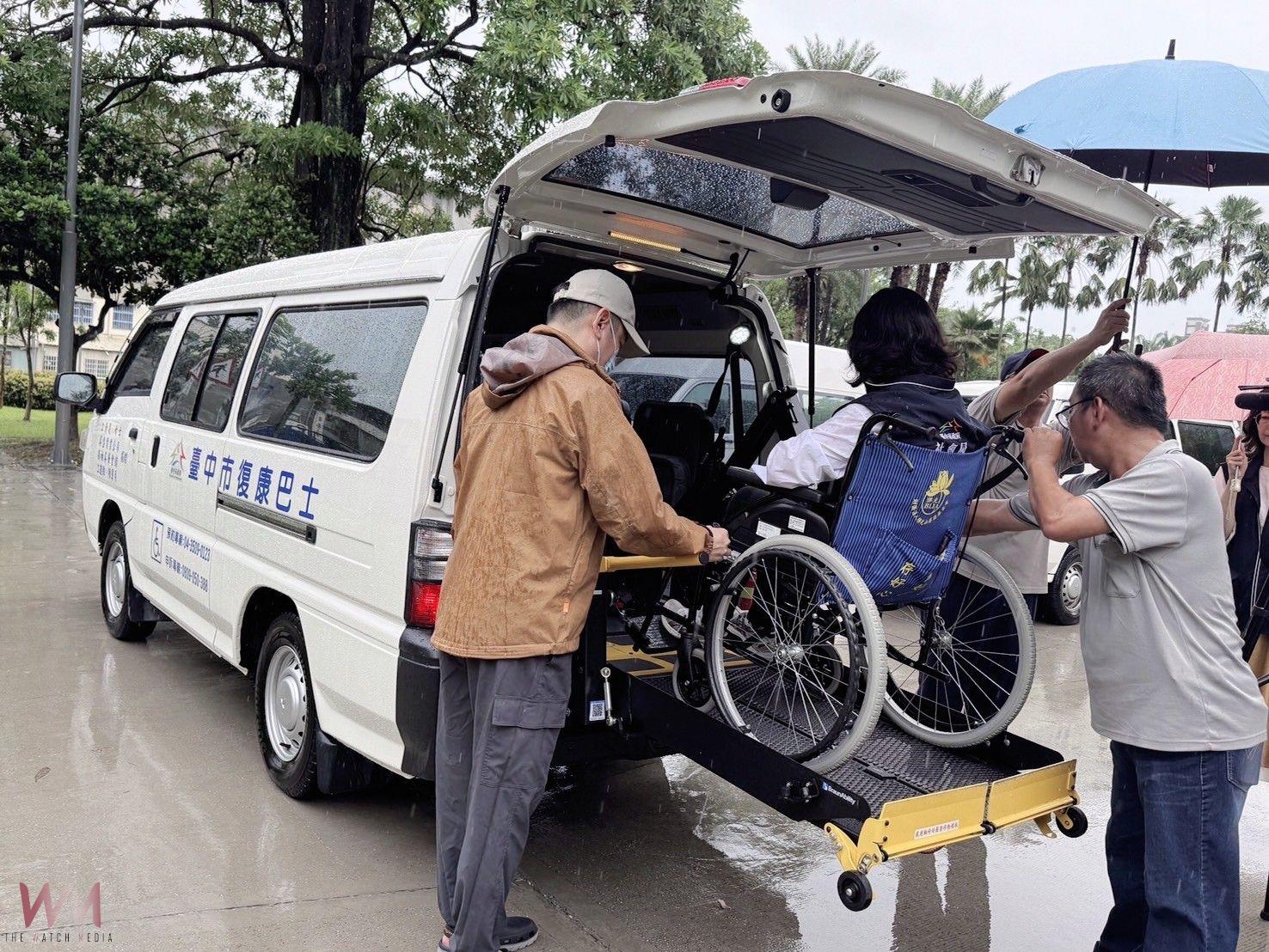 保障身障朋友乘車安全　中市府社會局：復康巴士防災演訓登場 - https://www.watchmedia01.com