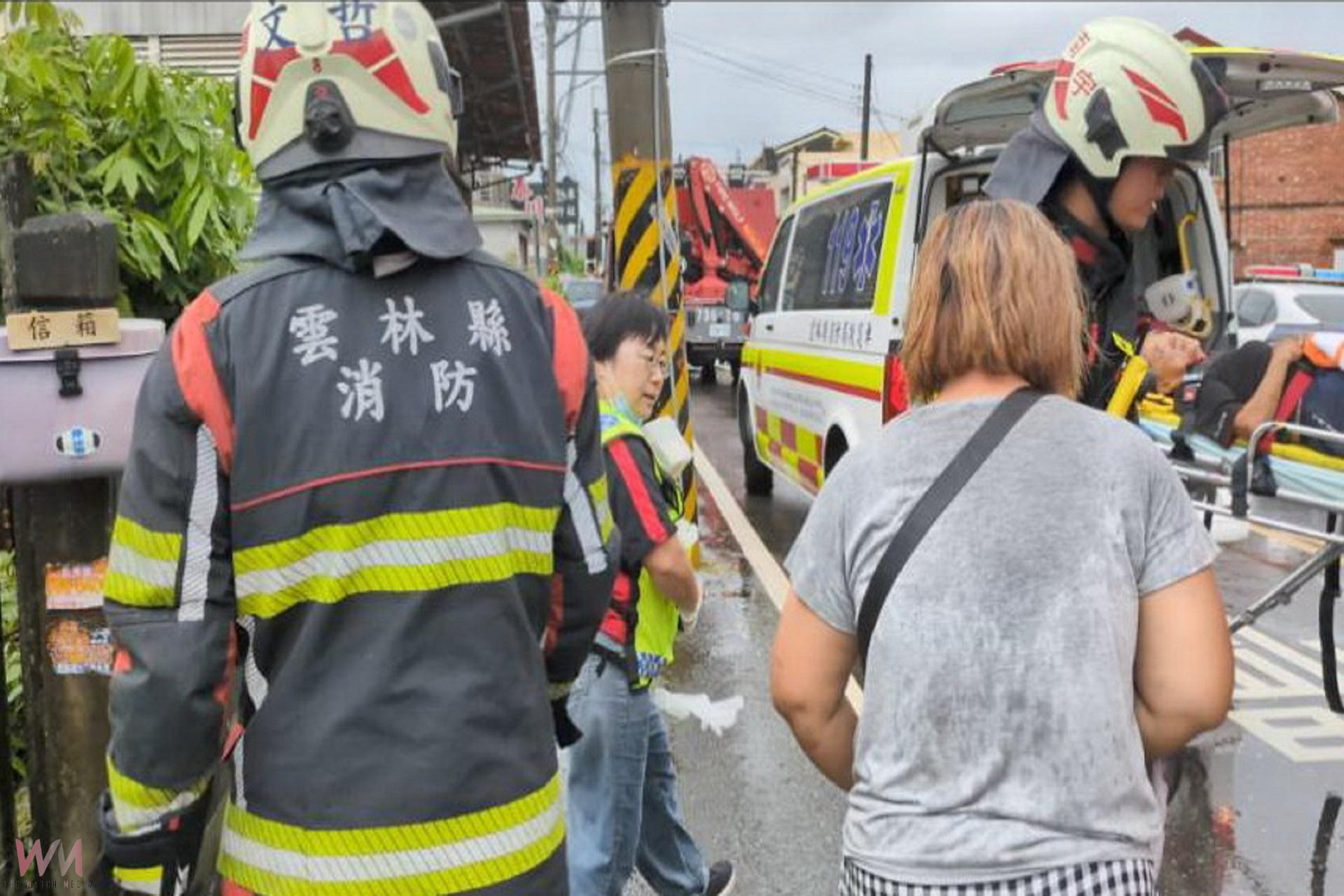 斗南老屋不堪強降雨倒塌    壓傷屋主黃婦警消搶救送醫 - https://www.watchmedia01.com
