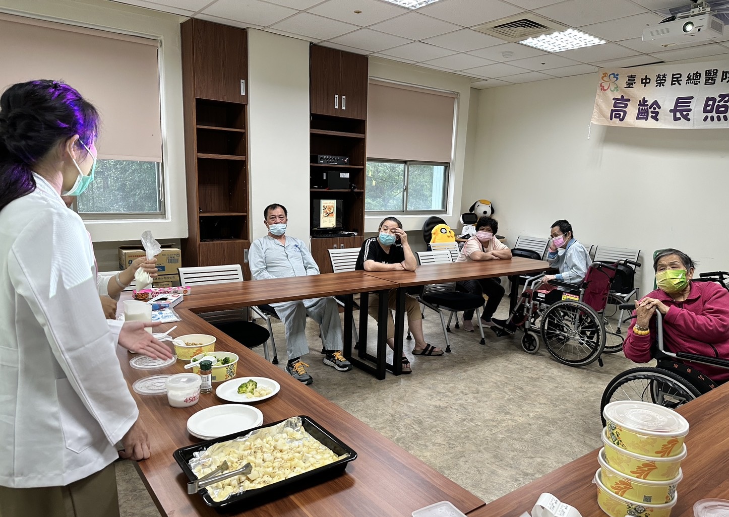 中榮埔里分院營養師舉辦手作優格料理活動助病友增進營養享受復健樂趣 - https://www.watchmedia01.com