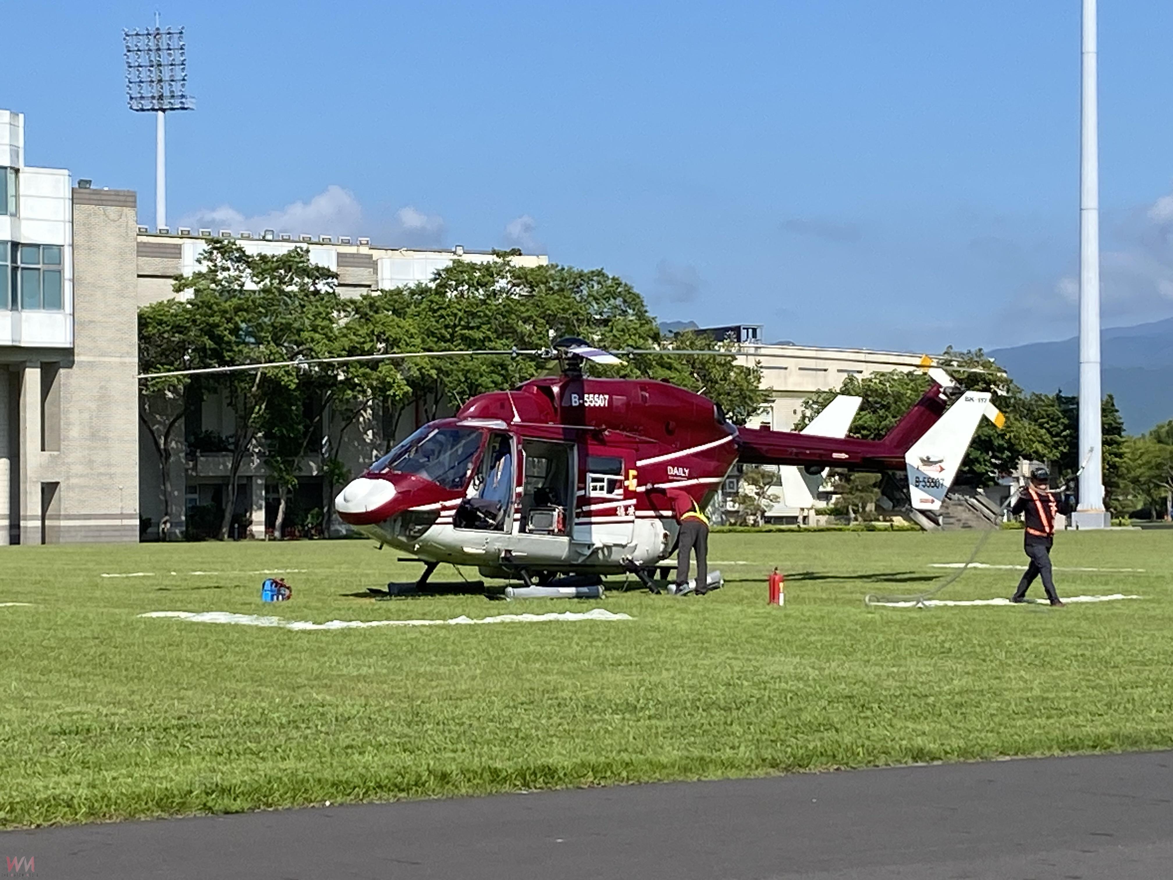 小飛機吊掛物品來回盤旋起疑竇 原來是執行這項任務 - https://www.watchmedia01.com