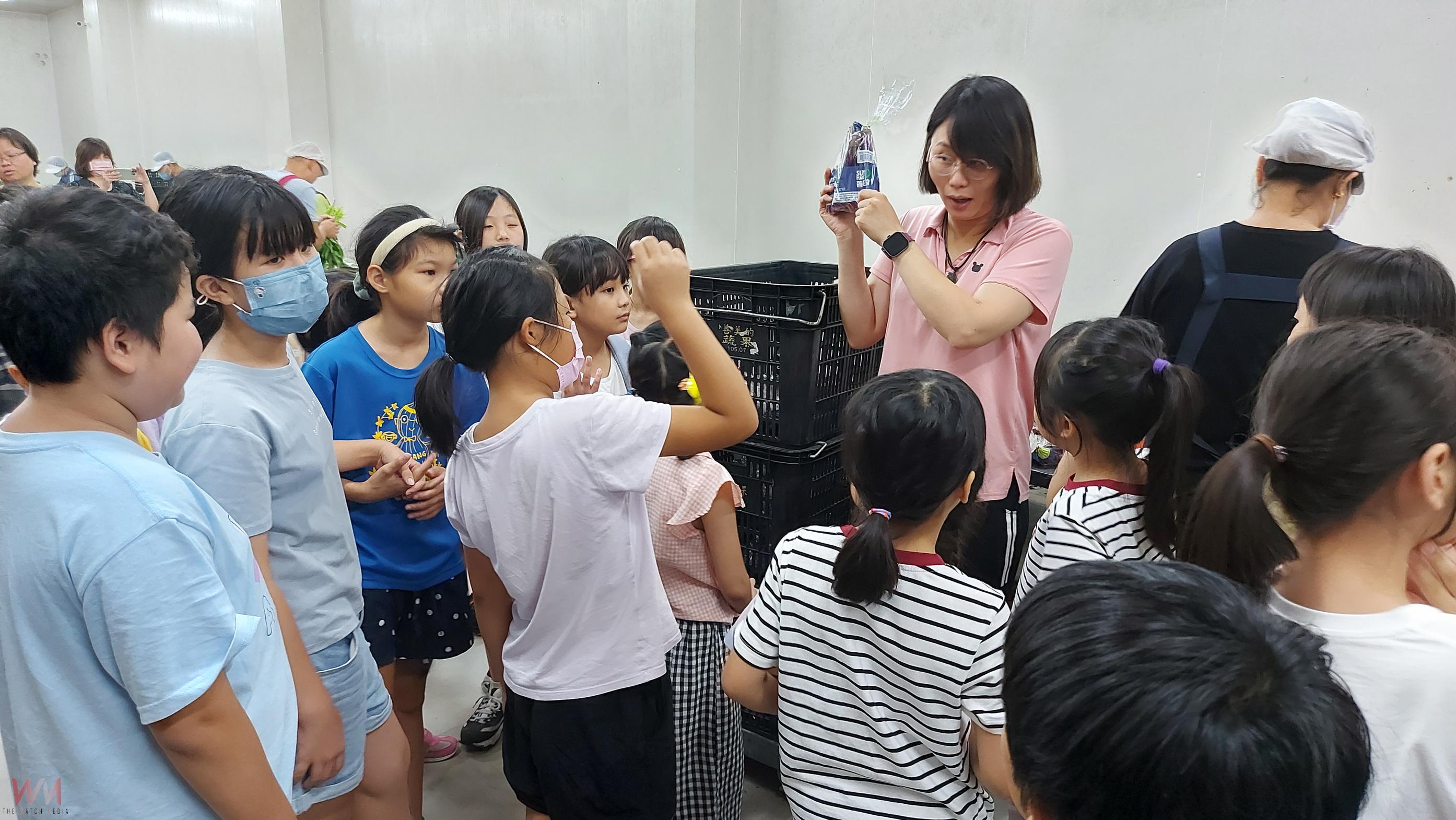 （有影片）／夏日英語不打烊　福德國小英語農場體驗課　翻轉暑期學習模式 - https://www.watchmedia01.com