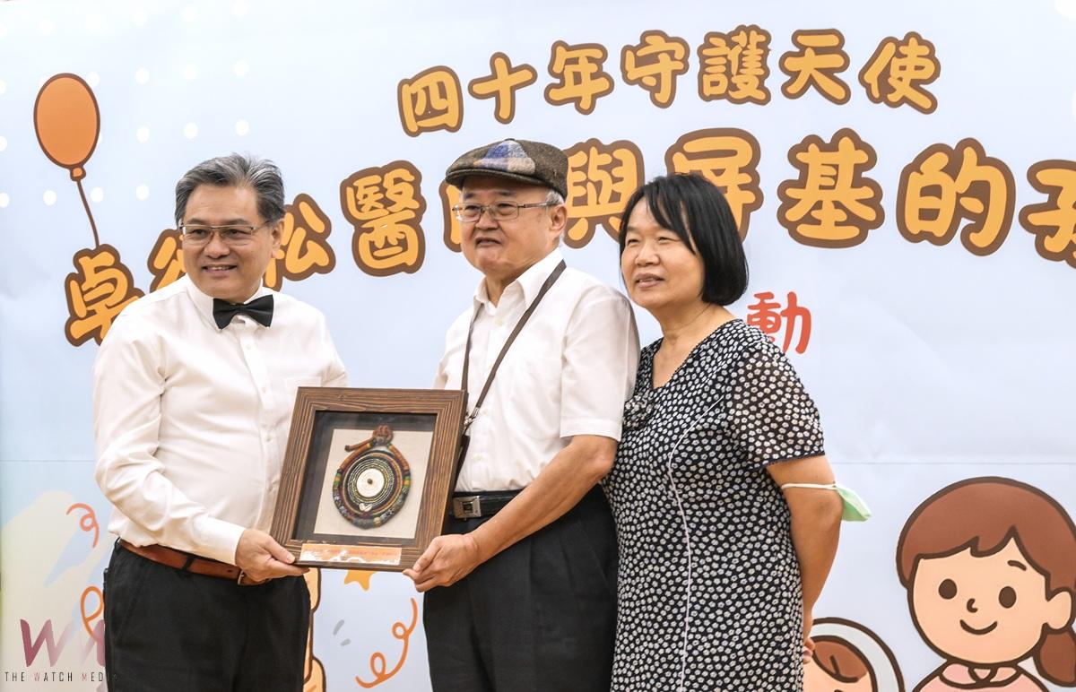 屏基卓德松醫師40年奉獻兒科 早產兒家庭齊聚溫馨感人 - https://www.watchmedia01.com