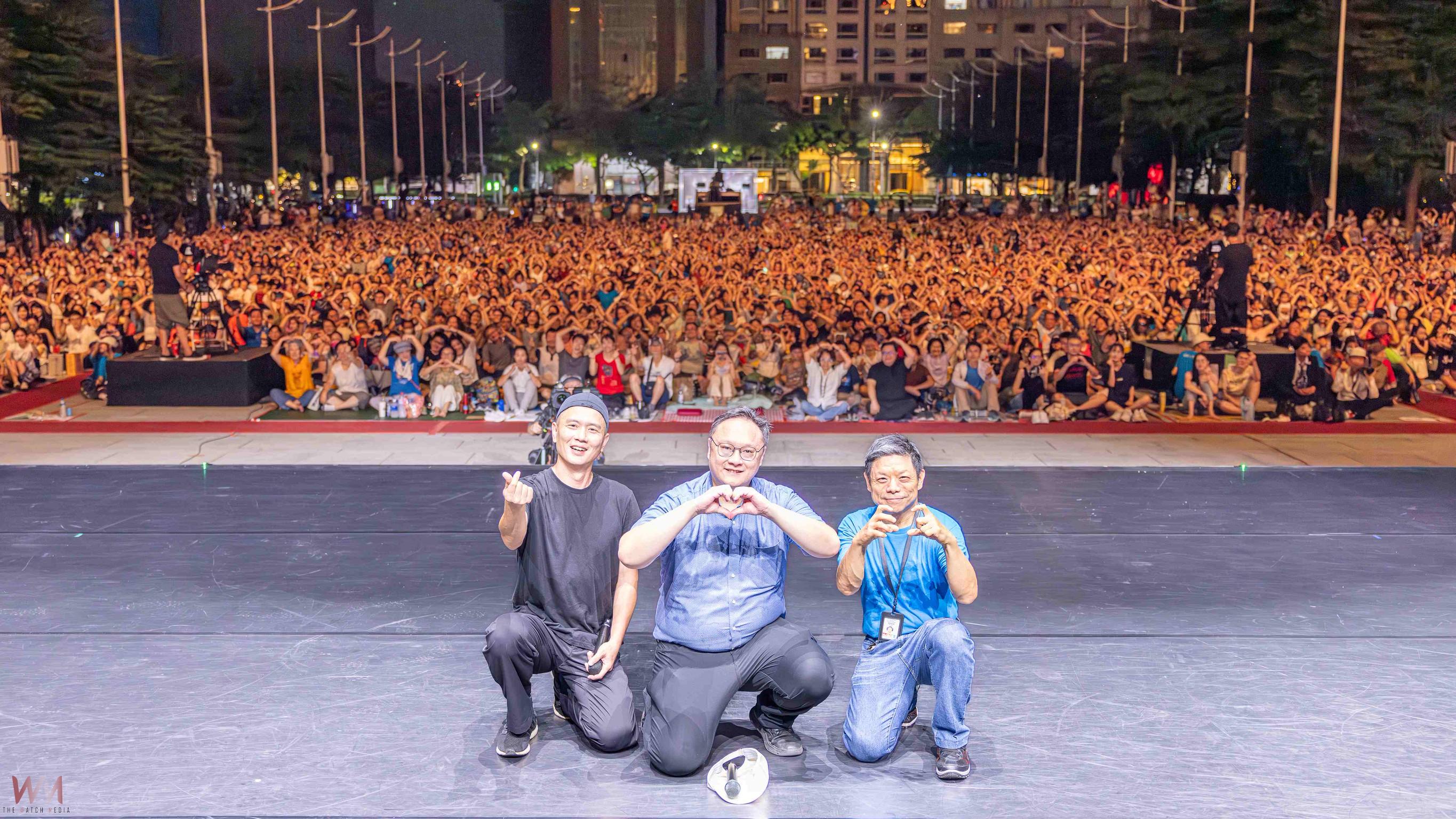 國際級舞作《毛月亮》撼動人心　雲門台中演出 人潮爆滿市府廣場 - https://www.watchmedia01.com