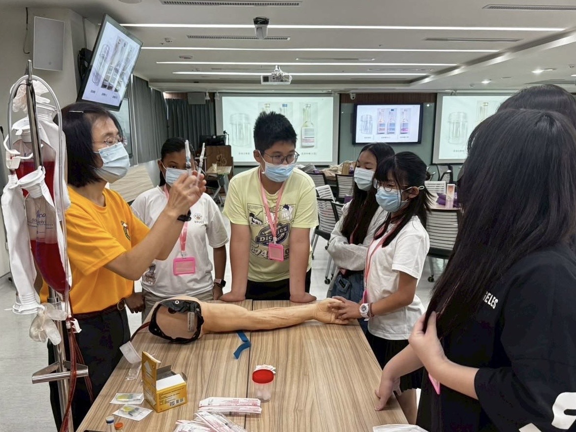 啟發醫療夢想 秀傳醫院辦青少年醫事檢驗體驗營 - https://www.watchmedia01.com