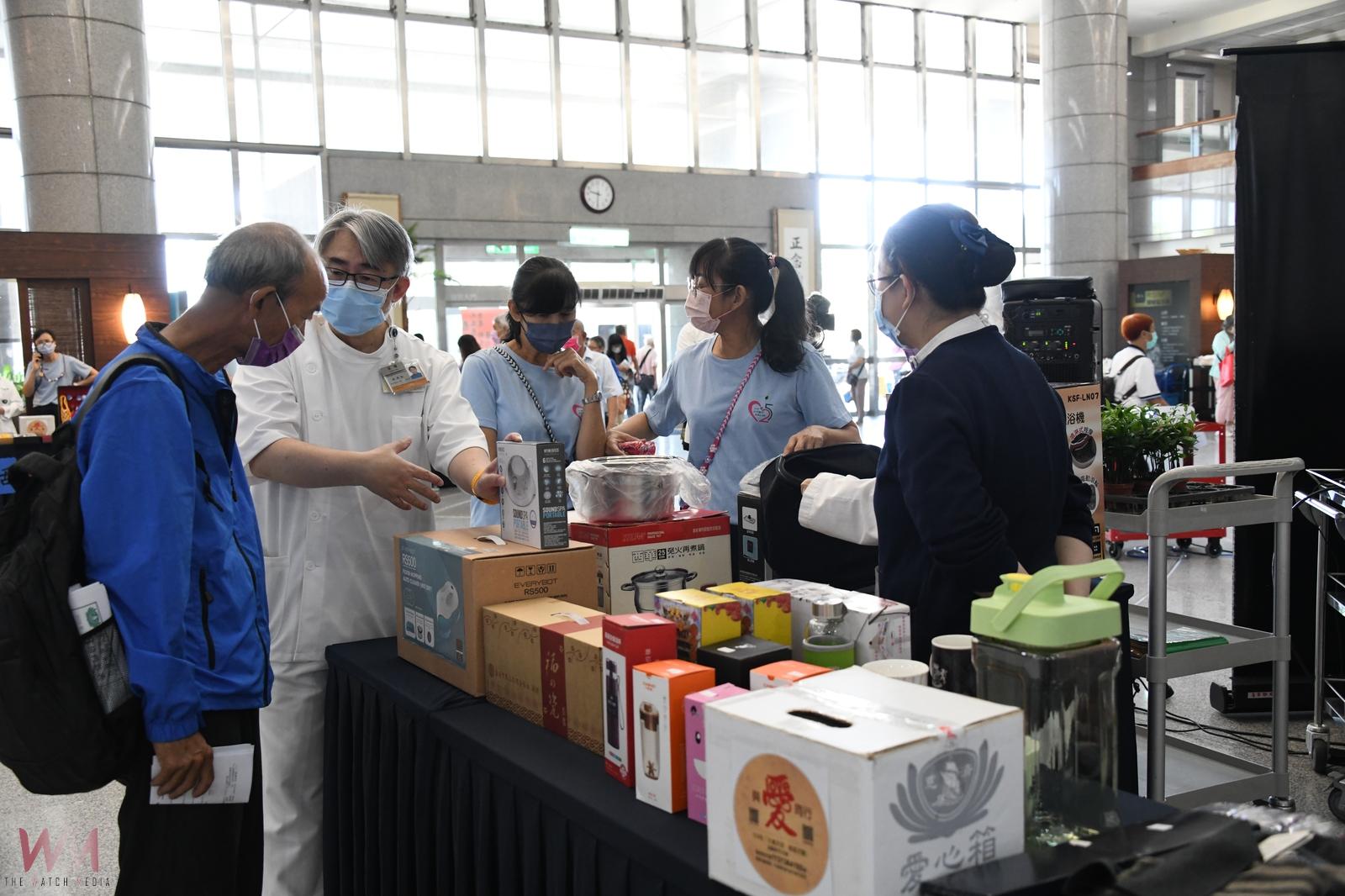 大林慈濟25周年院慶  公益義賣與關懷行動展大愛 - https://www.watchmedia01.com
