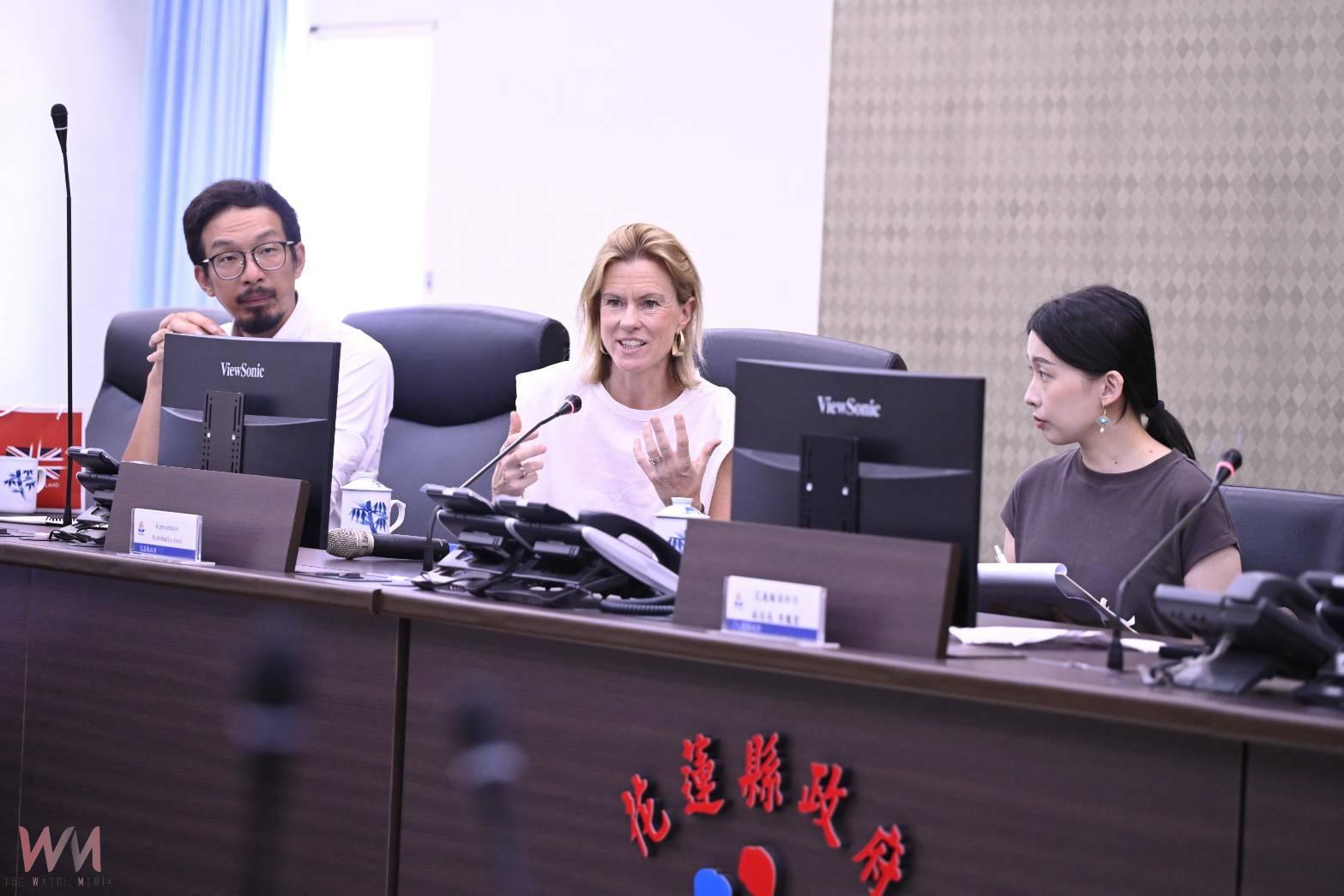 英國駐台代表包瓊郁參訪花蓮　體驗原民工藝肯定防災韌性 - https://www.watchmedia01.com