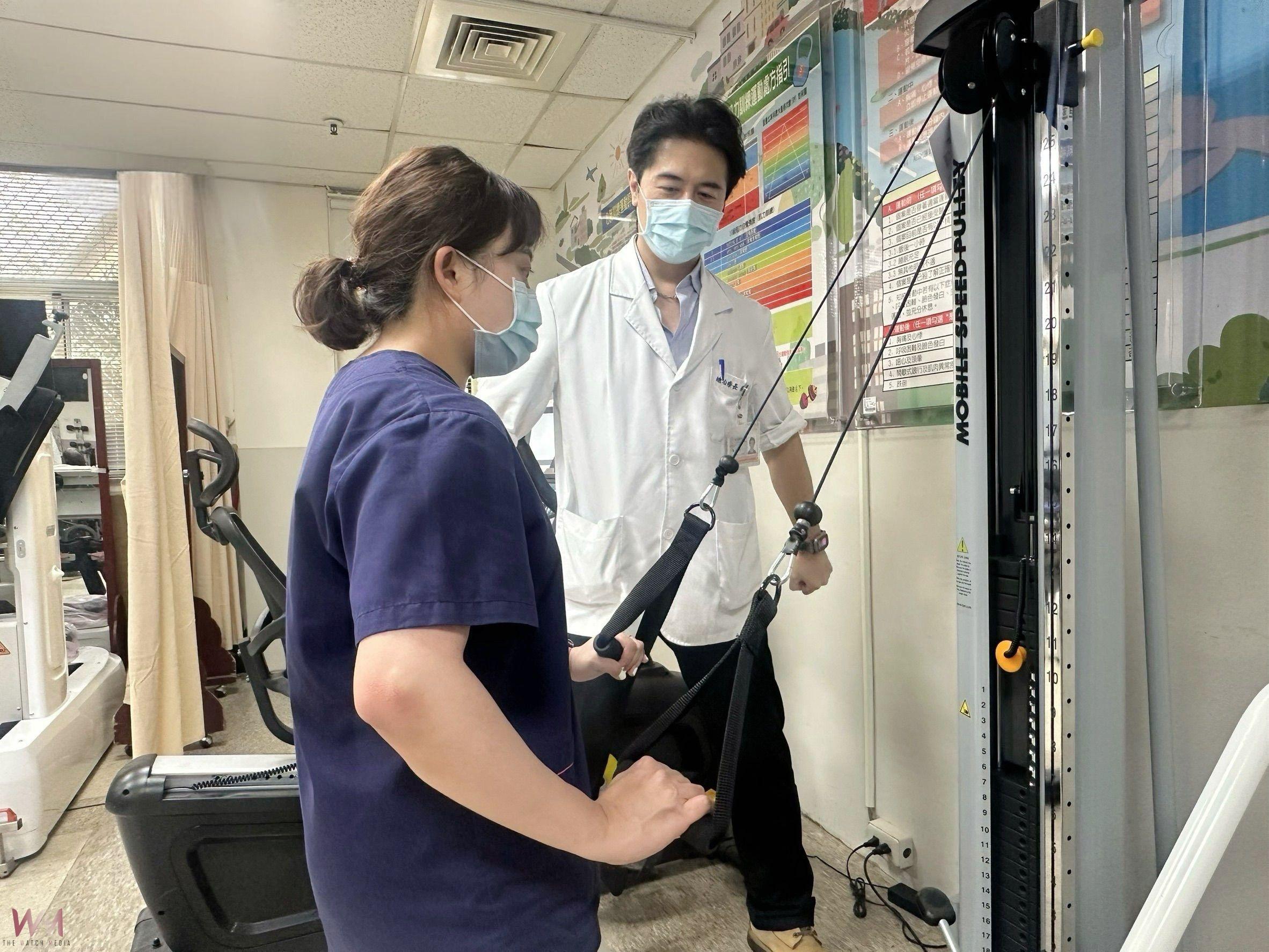 乳癌術後淋巴水腫困擾6旬婦　豐原醫院癌症復健中心 打造個別化療程助康復 - https://www.watchmedia01.com