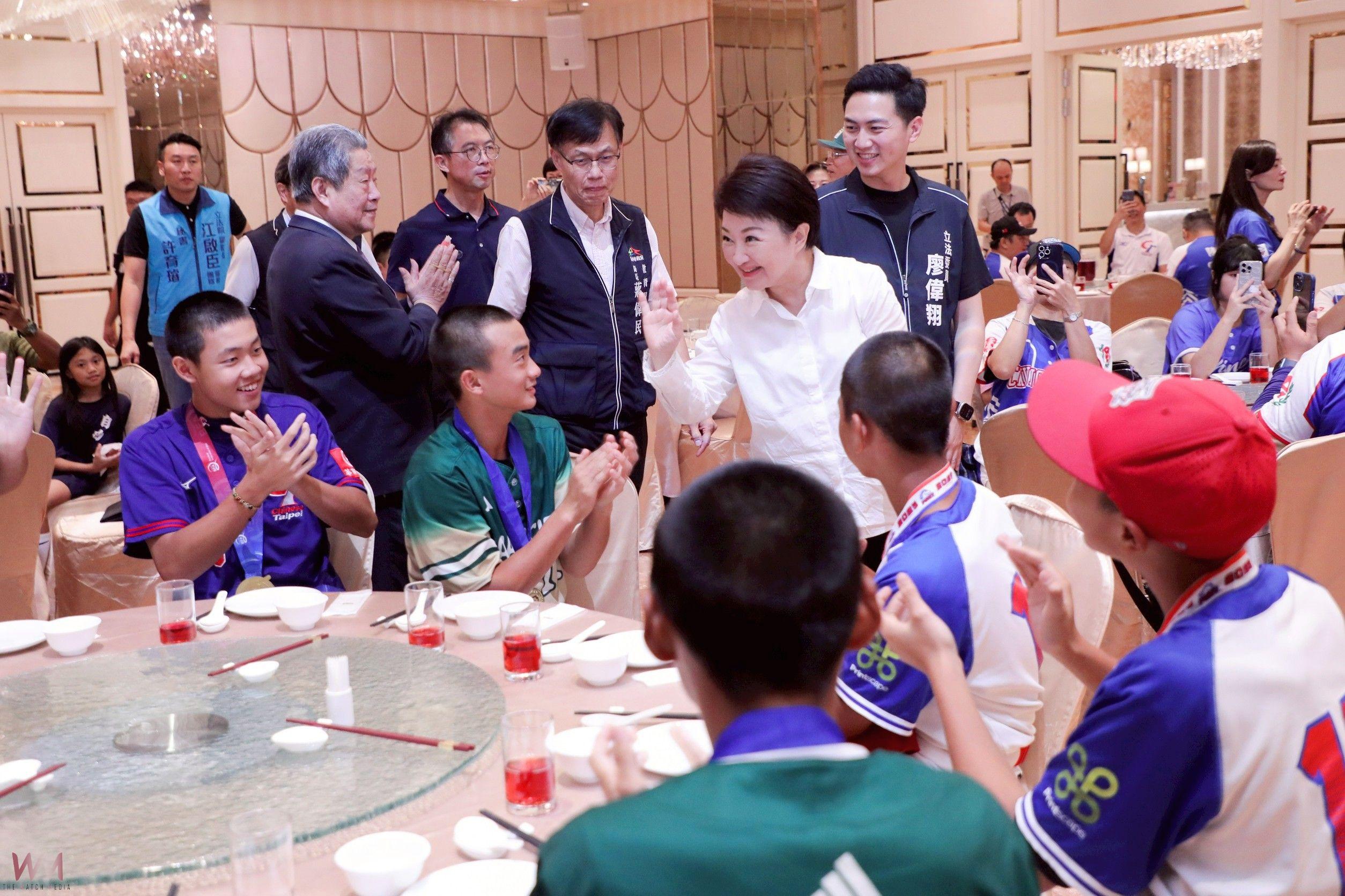 台中小將締造國際佳績　盧秀燕設宴表揚績優選手為國家爭光 - https://www.watchmedia01.com