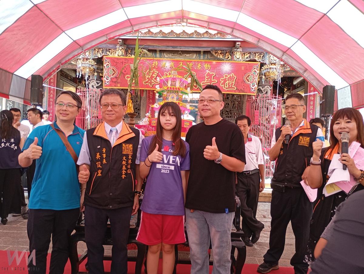 （有影片）／ 全台唯一佛教禮儀古笨港成年禮 北港320學子脫絭迎人生新頁 - https://www.watchmedia01.com