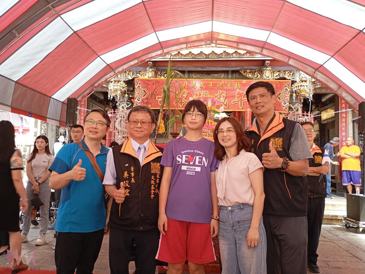 （有影片）／ 全台唯一佛教禮儀古笨港成年禮 北港320學子脫絭迎人生新頁 - https://www.watchmedia01.com