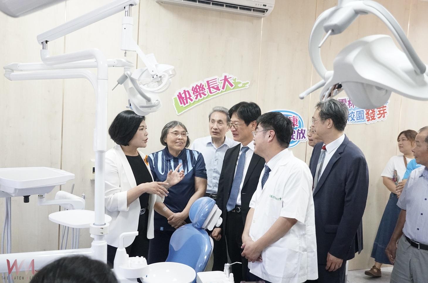 （有影片）／全國首創！12所小學設牙科診療椅　雲林打造學童牙齒保健新模式 - https://www.watchmedia01.com