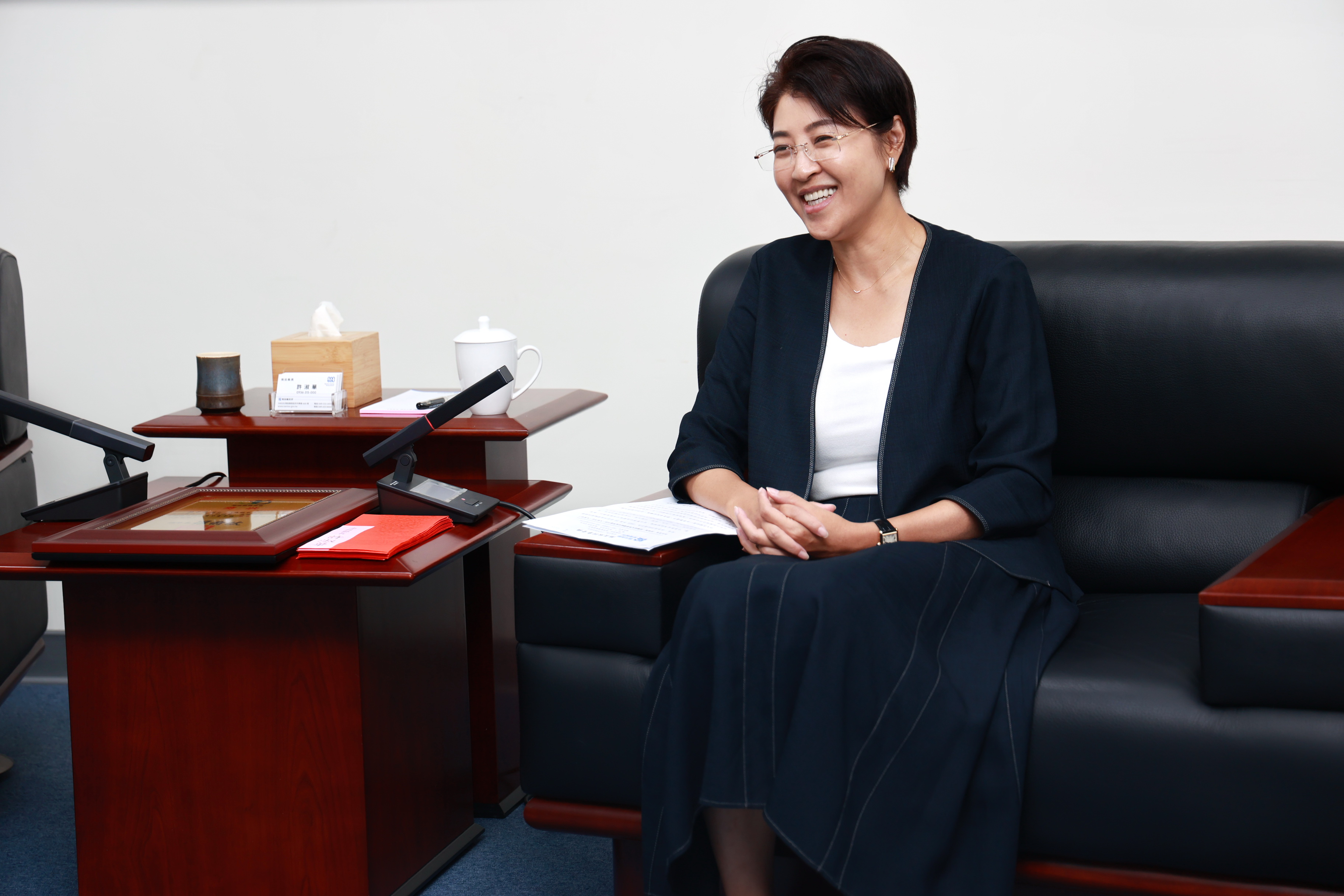 亞洲溜冰錦標賽直排曲棍球賽奪冠 許淑華縣長表揚第一名選手 - https://www.watchmedia01.com