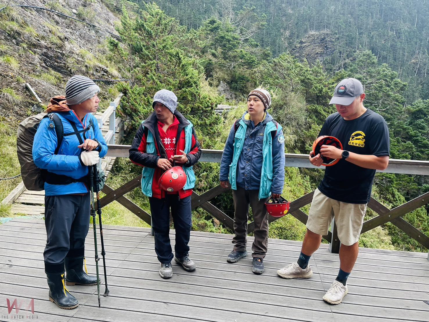 玉山主北岔路風口案山友摔傷失溫順利救援 - https://www.watchmedia01.com