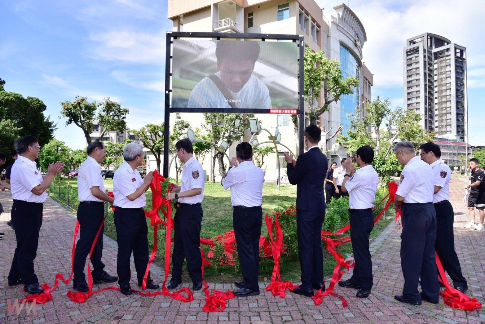 展現投身公益 企業打造巨型LED牆　中市消防局：守護市民防災安全 - https://www.watchmedia01.com
