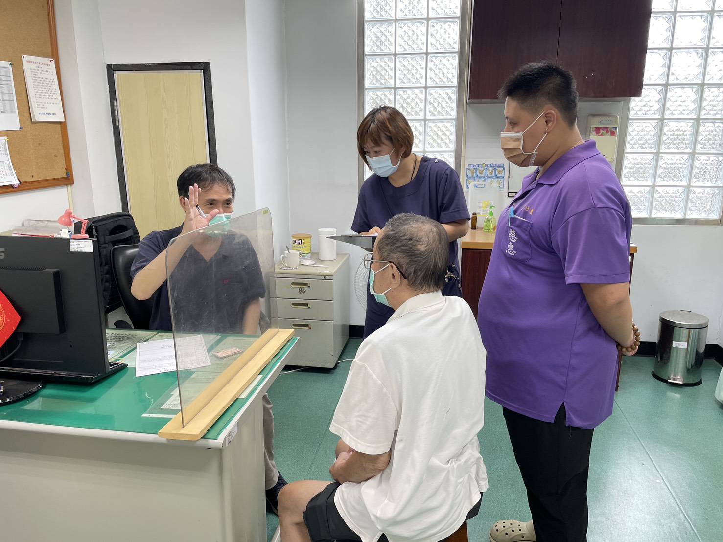 長者心理健康有保障　彰化榮家邀身心科醫師駐診 - https://www.watchmedia01.com