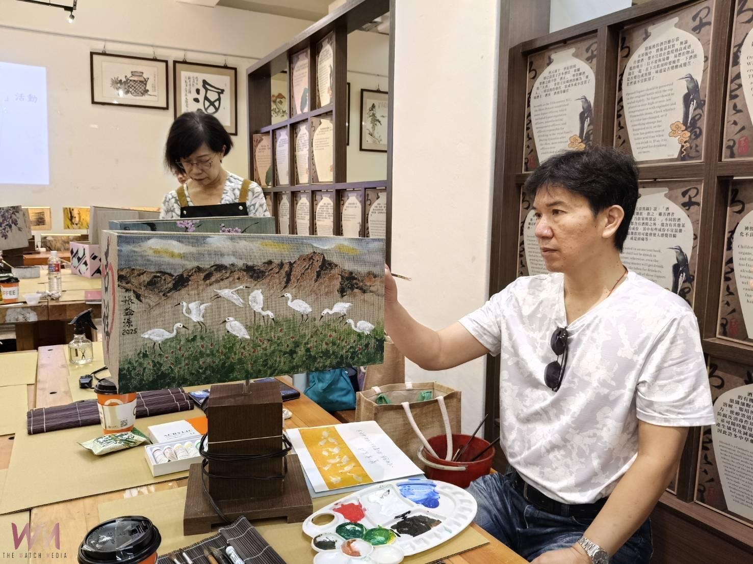 藝術家彩繪檯燈點亮愛心   嘉義酒廠展售義賣助若竹 - https://www.watchmedia01.com