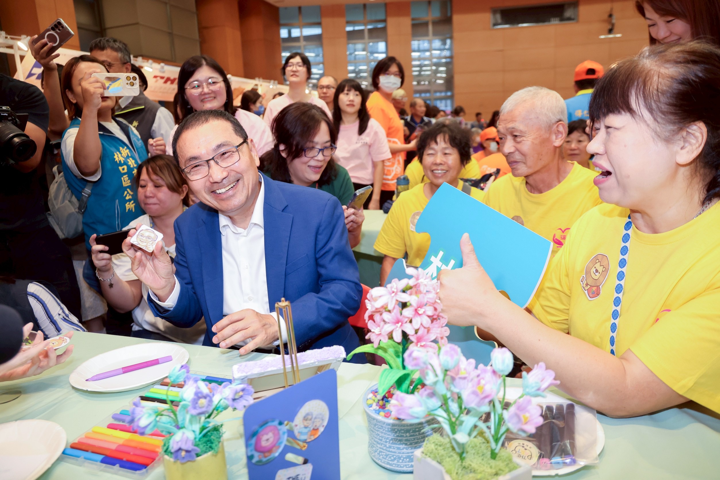 新北29區友善社區達標 侯友宜：讓長者在地安養樂活 - https://www.watchmedia01.com