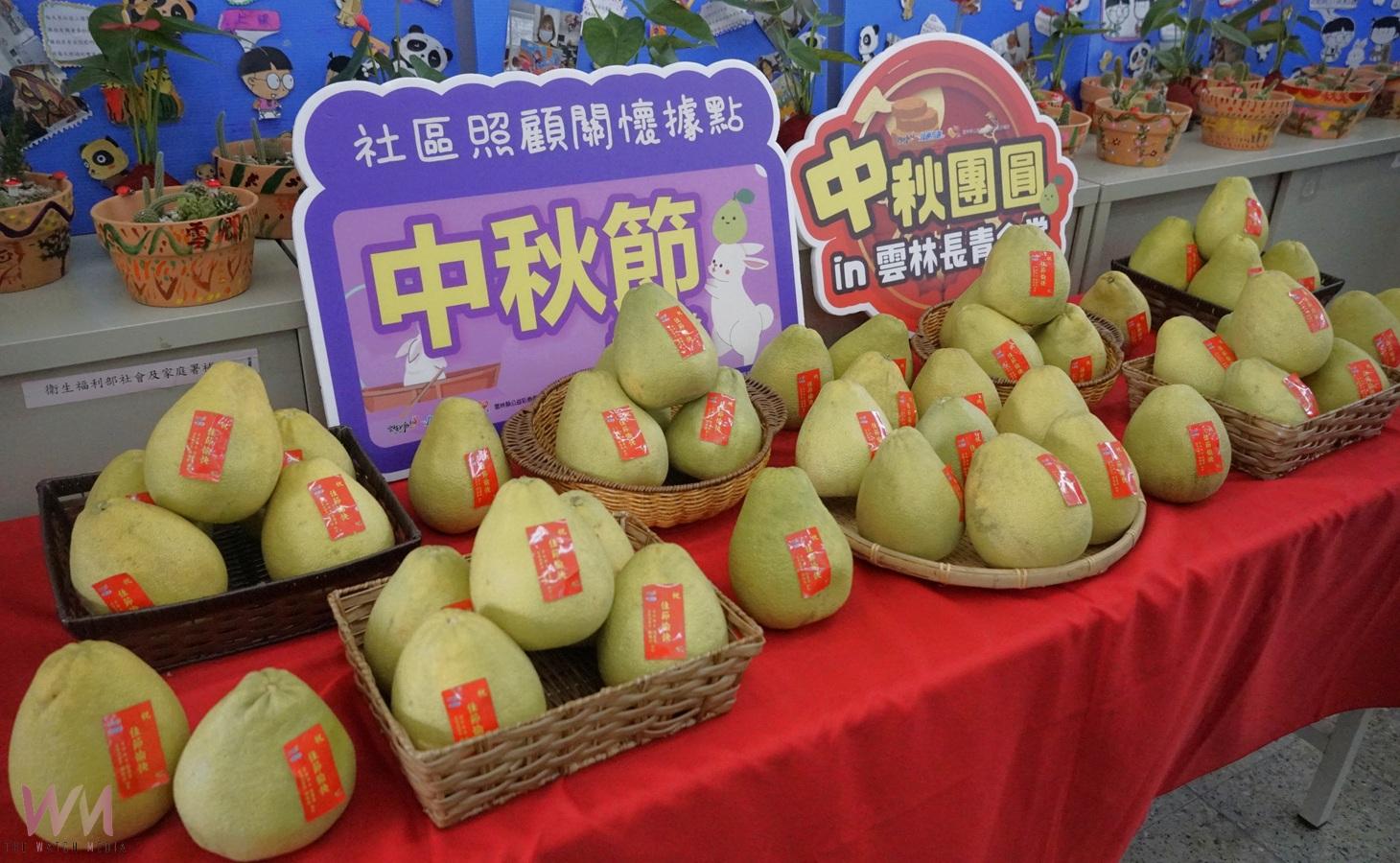 （有影片）／張麗善縣長親送文旦賀佳節　感謝志工長輩共享團圓喜悅 - https://www.watchmedia01.com