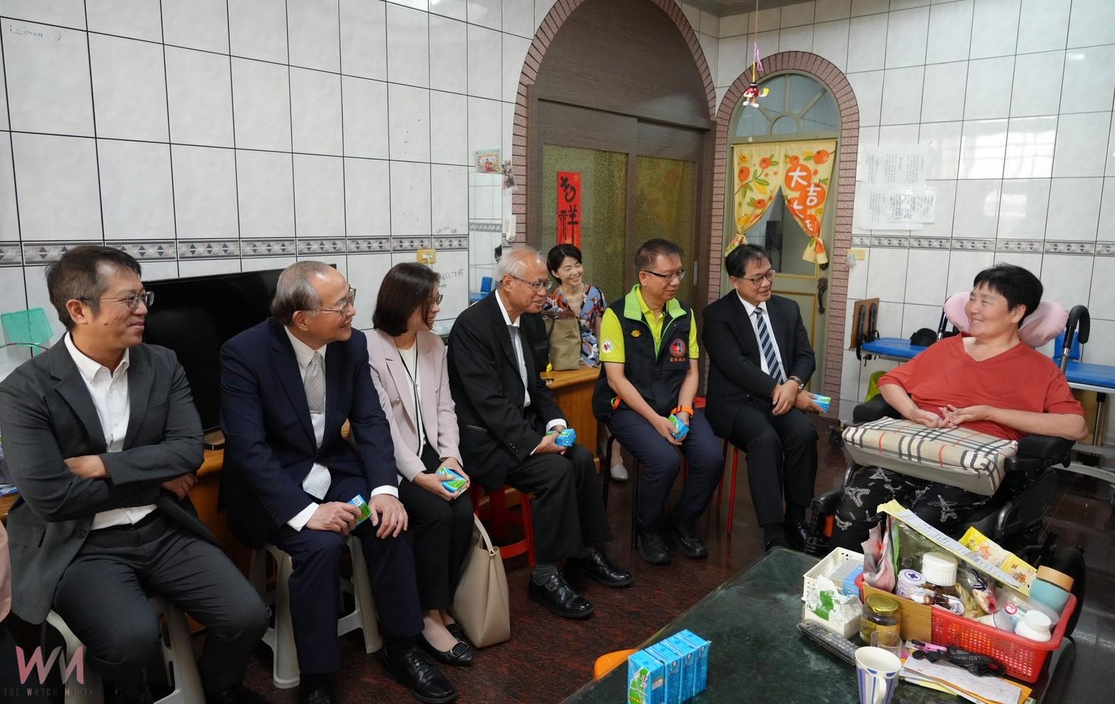 法務部長鄭銘謙親赴雲林　中秋前夕慰問重傷被害人 - https://www.watchmedia01.com