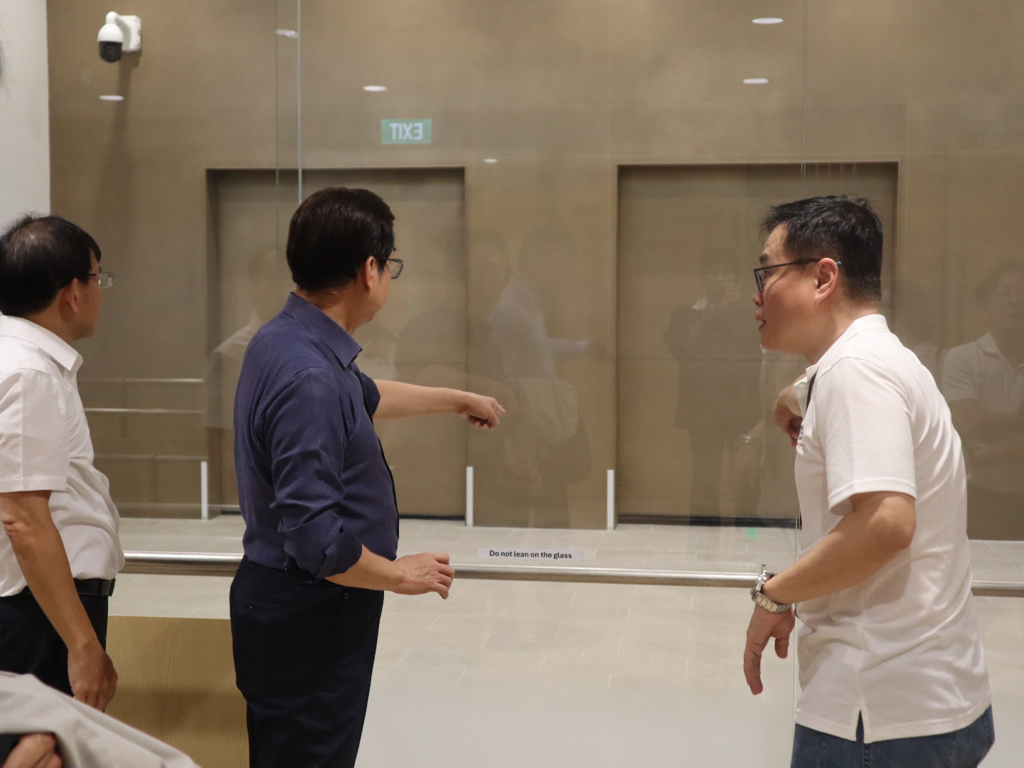 劉和然率團拜會新加坡國家環境局　借鏡殯葬政策規劃 - https://www.watchmedia01.com
