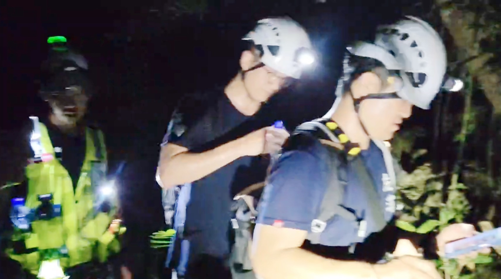 短褲男迷途半屏山！雲豹、消防、保七聯手搜救　專業戰力2小時破局 - https://www.watchmedia01.com
