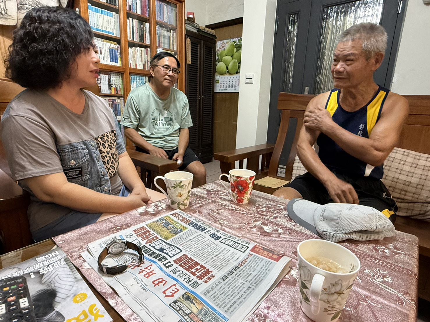 78歲「鏟子超人」騎鐵馬千里助花蓮清淤　網友讚最美風景 - https://www.watchmedia01.com