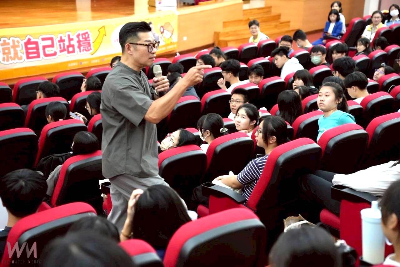 金鐘獎演員馬力歐南投名人講堂點燃青年小宇宙人氣爆棚 - https://www.watchmedia01.com