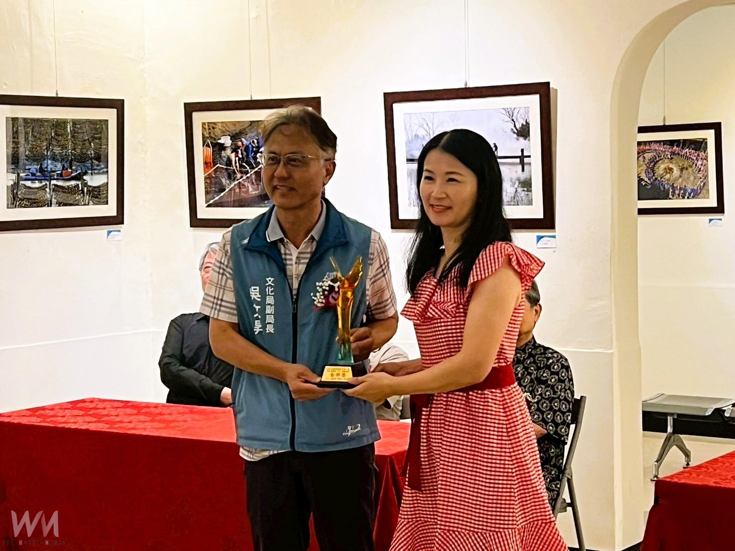 （有影片）／潮來潮去　留下永恆影像　潮間帶攝影展 60幅大佛禪閣藝廊展出 - https://www.watchmedia01.com