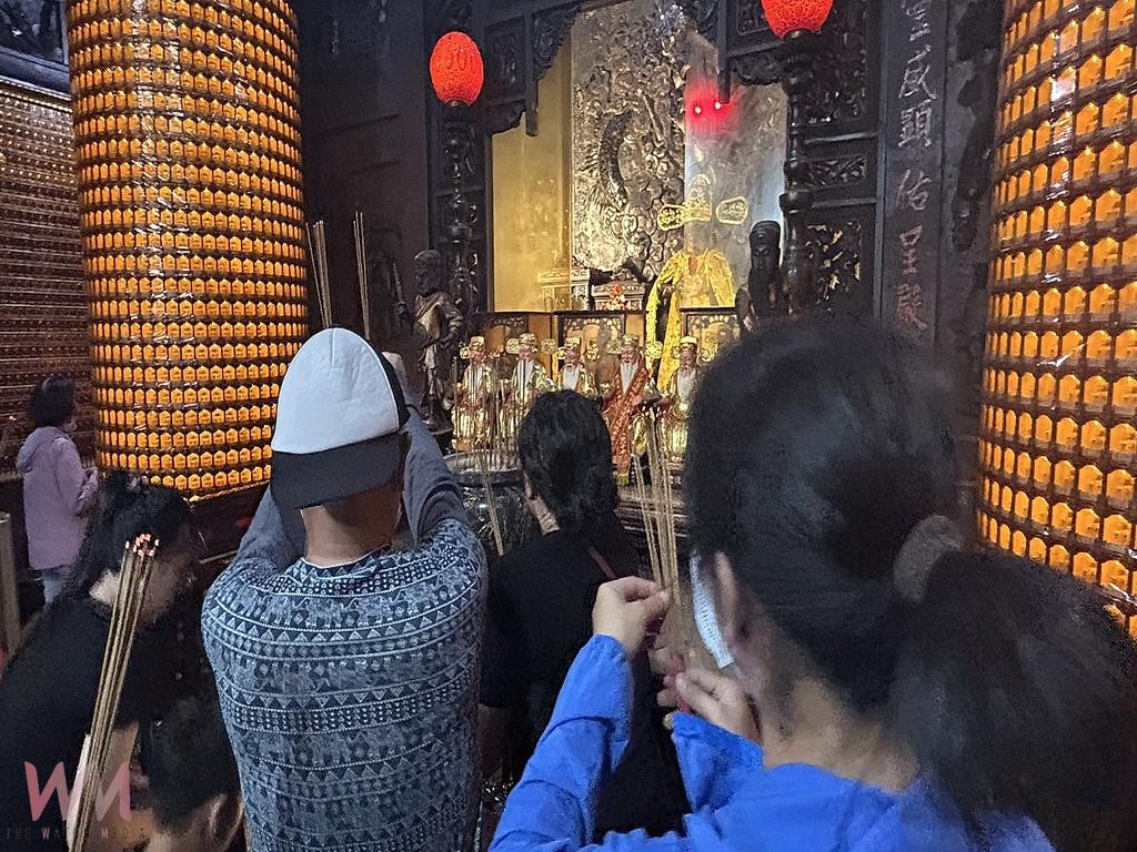 中秋節土地公請善信吃豬腳麵線　花壇文德宮一整天熱鬧滾滾 - https://www.watchmedia01.com