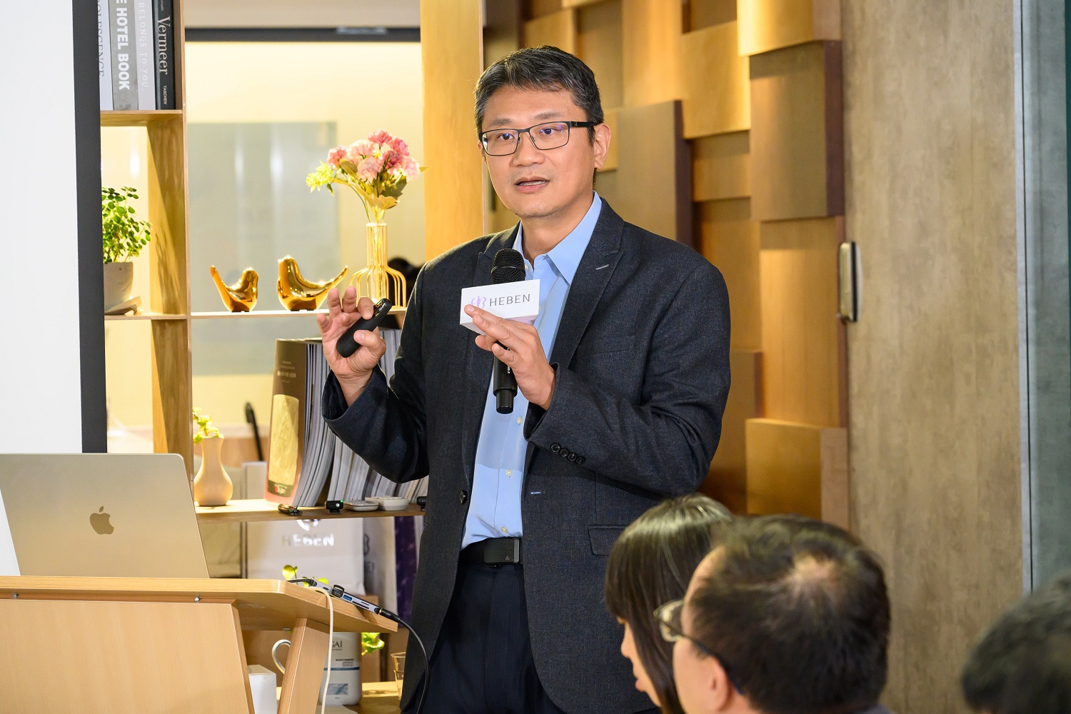 赫本生醫攜手骨科名醫 揭開產後骨質流失與下背痛的健康真相 - https://www.watchmedia01.com