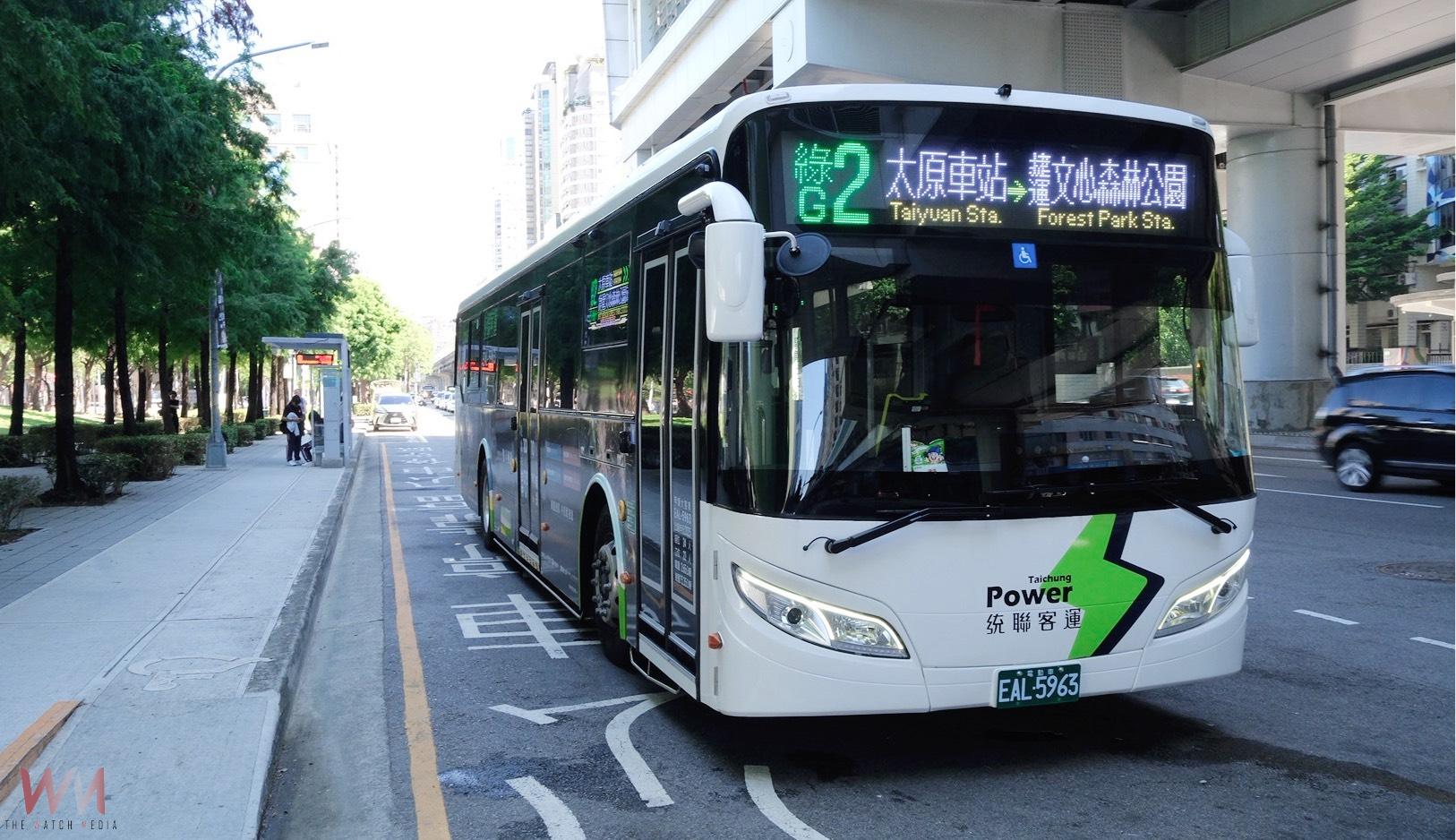 中市交通局新創意　全國唯一雙節公車化身國慶晚會行動看板 - https://www.watchmedia01.com