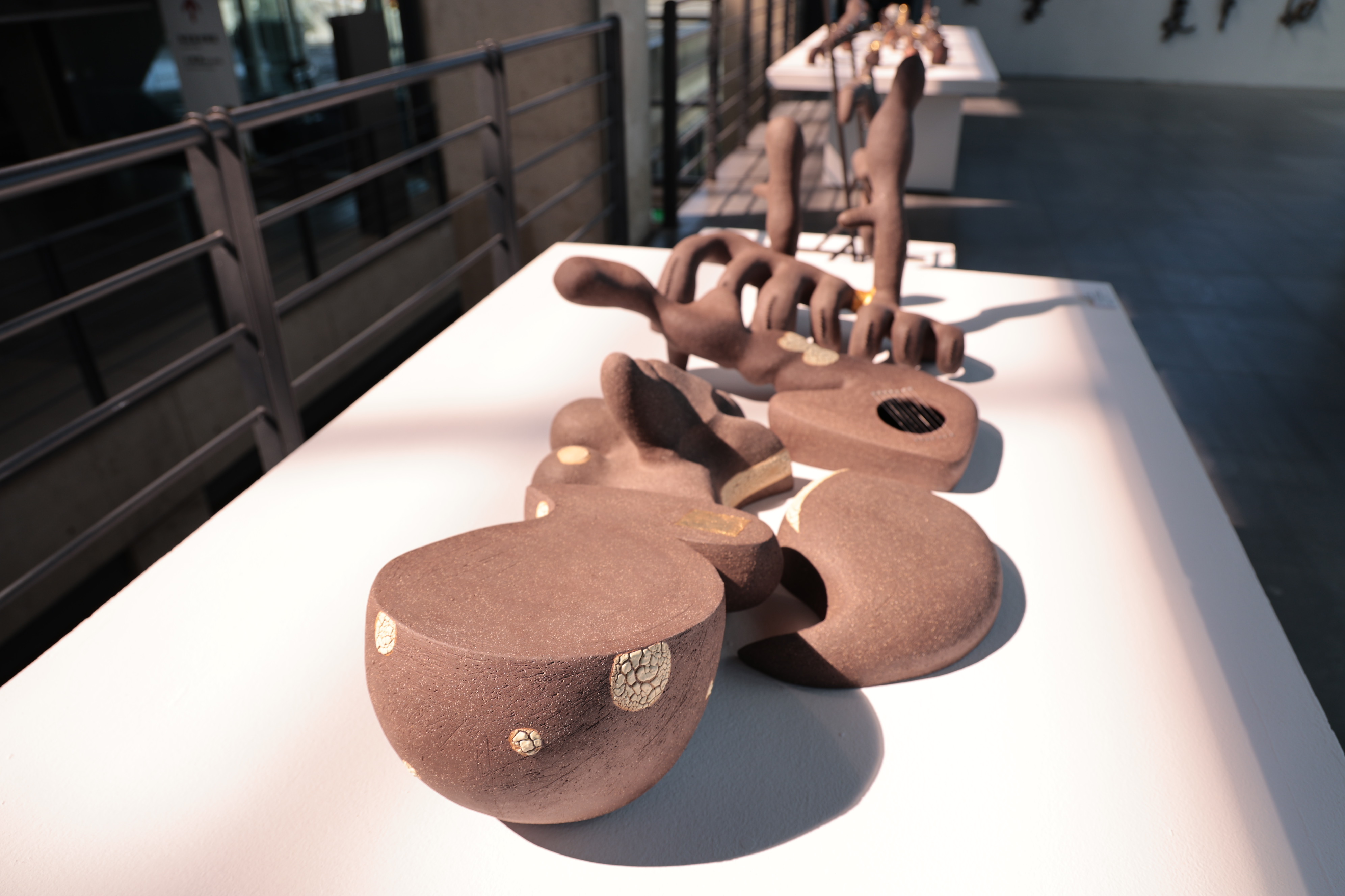 文字的韻律躍上陶瓷！「陳庭怡新秀創作個展」陶博館展出 - https://www.watchmedia01.com