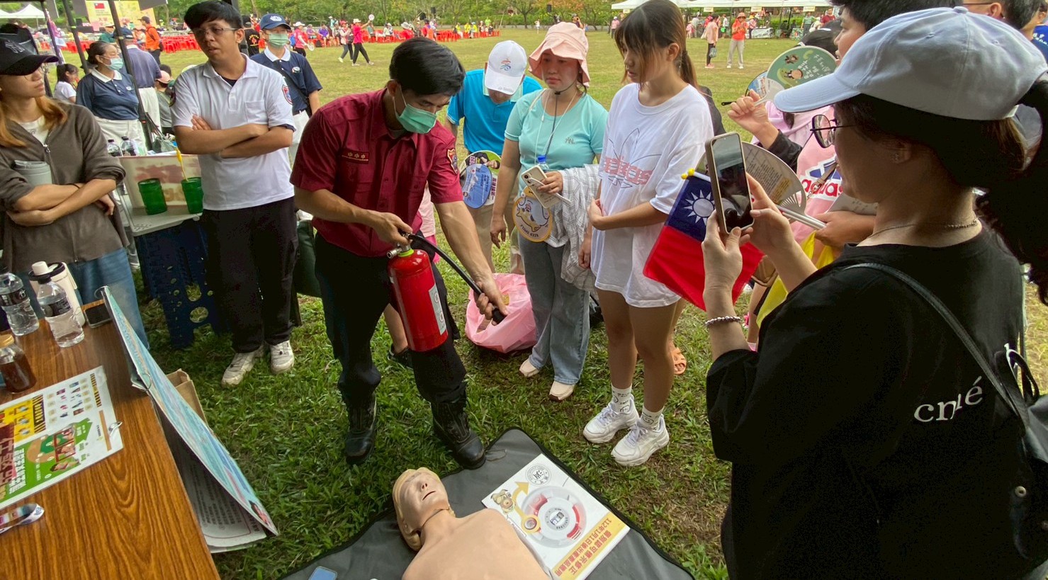 高雄國慶萬人健走　消防隊宣導「防火救命」雙觀念 - https://www.watchmedia01.com